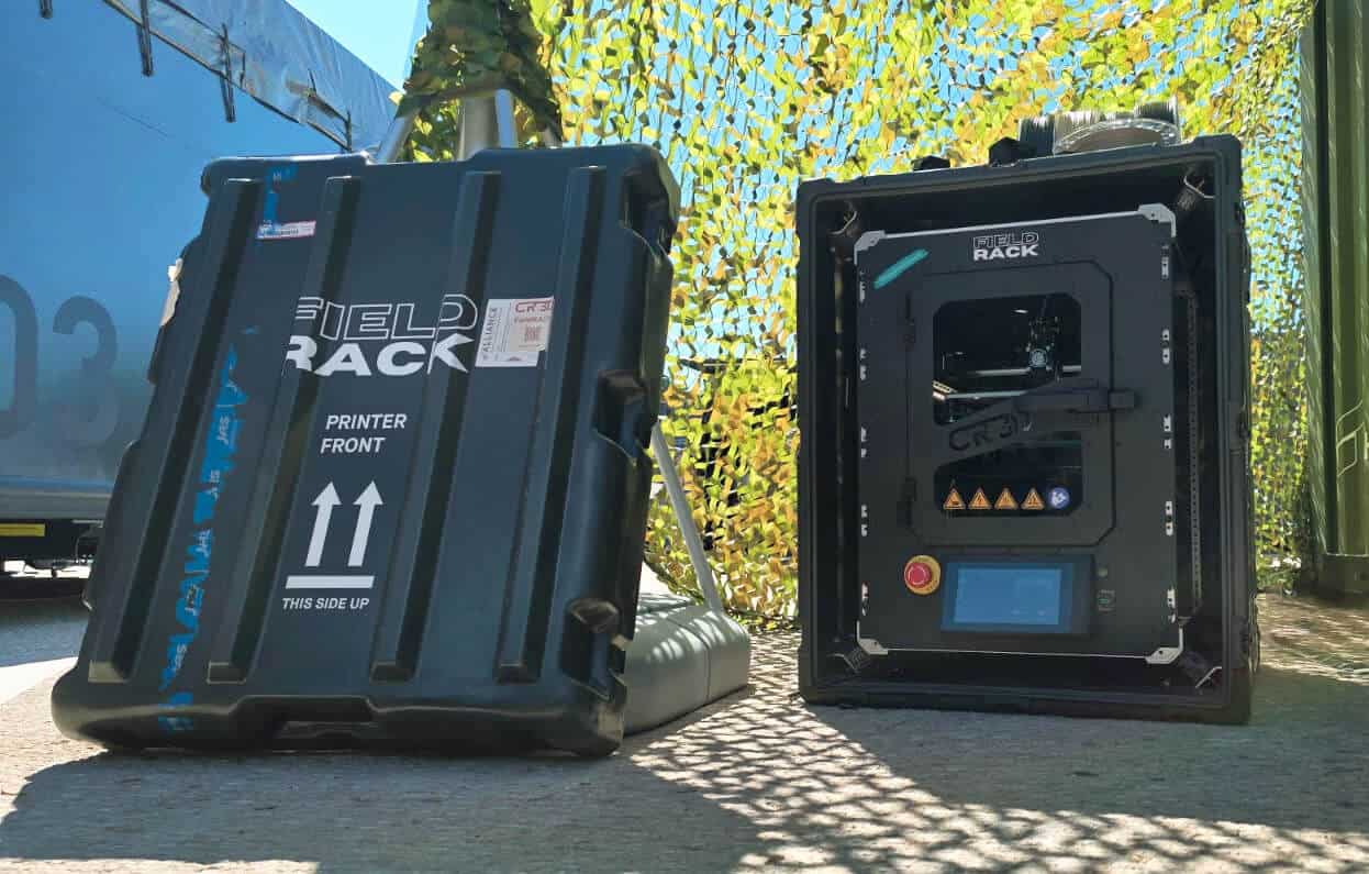 CR-3D FieldRACK vor Ort im AM Village